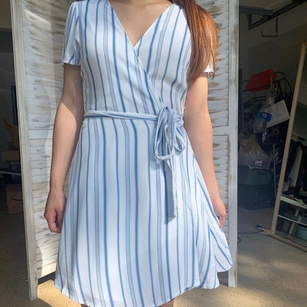 Forever21 blue and white dress